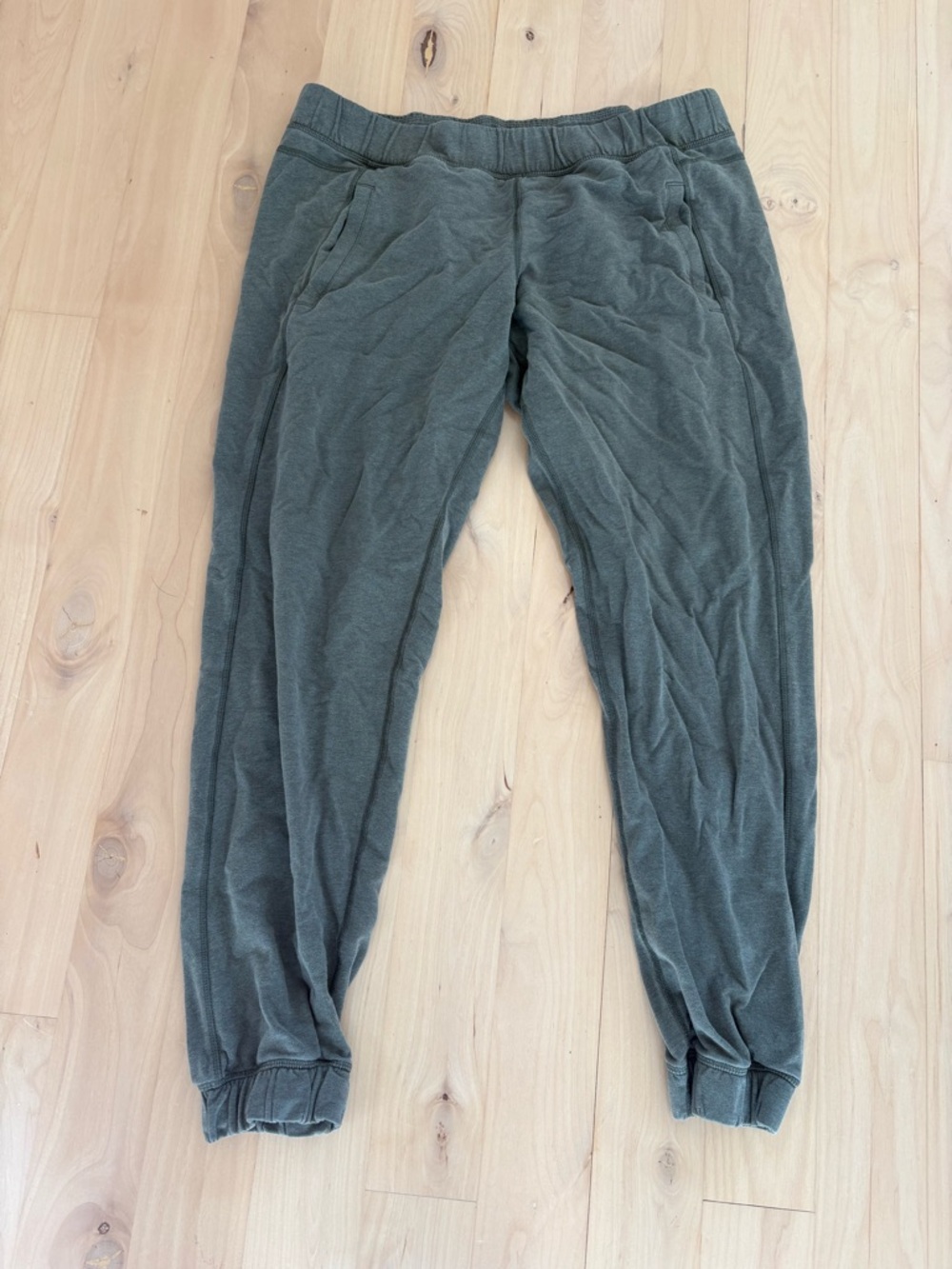 Lululemon sattva jogger